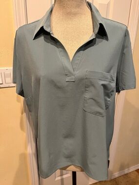 Eddie Bauer Women's Pullover Quickdry Top